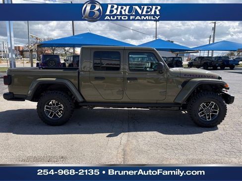 New 2026 Jeep Gladiator Mojave image 5