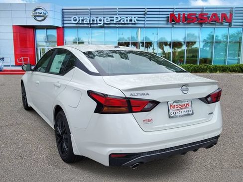 New 2026 Nissan Altima 2.5 SV w/ SV Special Edition Package AWD/4WD image 3