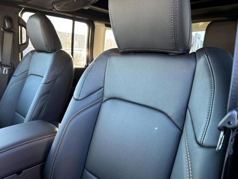 New 2026 Jeep Wrangler Unlimited Sahara image 10