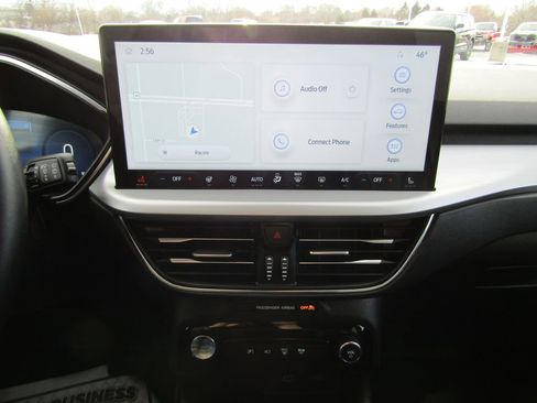 Used 2025 Ford Escape SE w/ PHEV Premium Package image 26