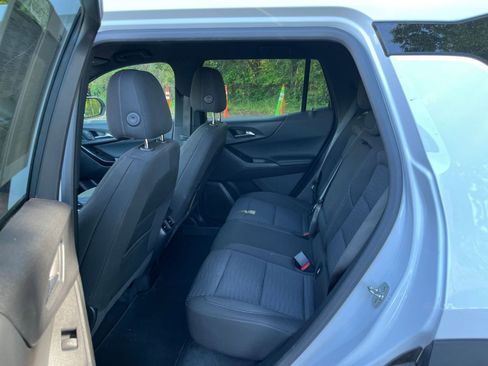 Used 2025 Chevrolet Equinox LT image 25