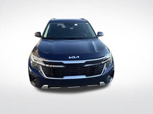 Used 2026 Kia Seltos EX FWD image 8