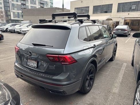 Used 2024 Volkswagen Tiguan SE R-Line image 5