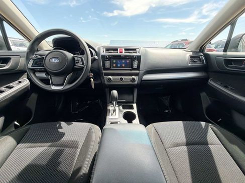 Used 2019 Subaru Outback 2.5i AWD/4WD image 12