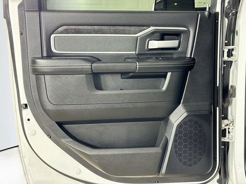 Certified 2022 RAM 3500 Big Horn w/ Level A Equipment Group image 21