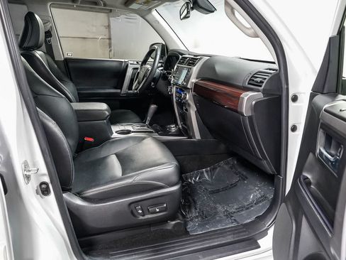 Certified 2024 Toyota 4Runner Limited AWD/4WD image 18