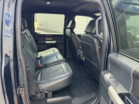 Used 2022 Ford F250 Lariat w/ Lariat Ultimate Package AWD/4WD image 34
