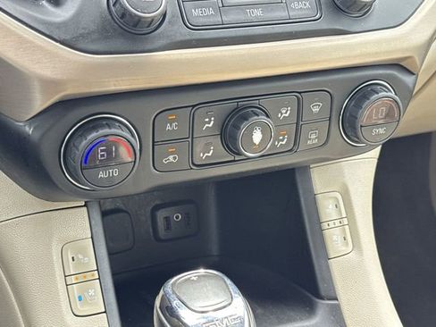 Used 2019 GMC Acadia Denali w/ LPO, Floor Liner Package FWD image 21