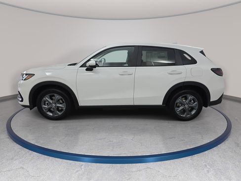 New 2026 Honda HR-V LX image 8