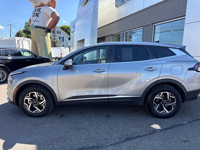 Used 2025 Kia Sportage LX AWD/4WD image 9