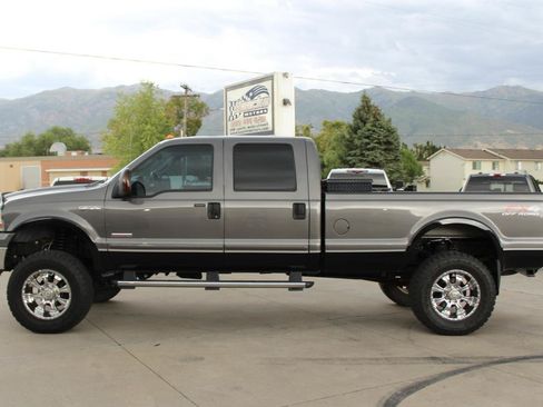 Used 2005 Ford F350 Lariat AWD/4WD image 13