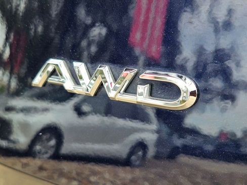 Used 2025 Toyota Grand Highlander AWD image 11