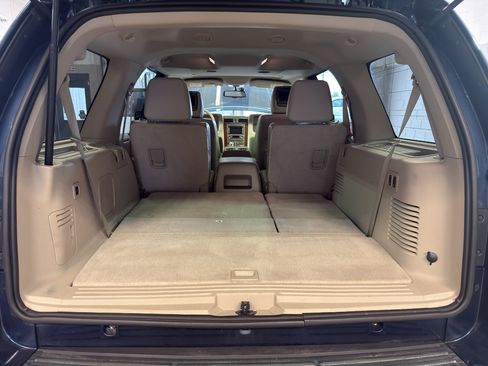 Used 2013 Lincoln Navigator 4WD w/ HD Trailer Tow Pkg image 35