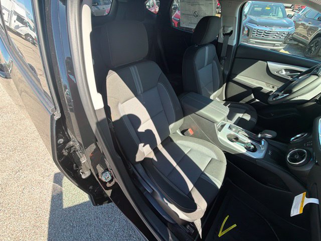 New 2026 Chevrolet Blazer LT w/ Convenience Package FWD image 22