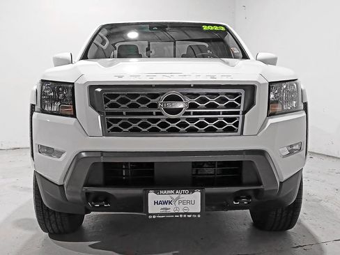 Used 2023 Nissan Frontier SV w/ SV Convenience Package AWD/4WD image 2