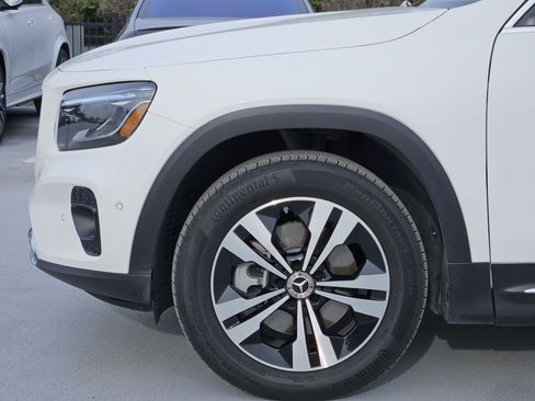 Certified 2025 Mercedes-Benz GLB 250 image 10