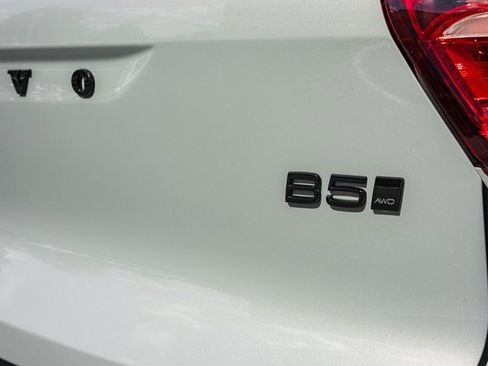 New 2026 Volvo XC40 B5 Ultra w/ Protection Package Premier image 7