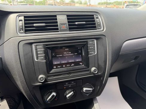 Used 2018 Volkswagen Jetta S FWD image 22