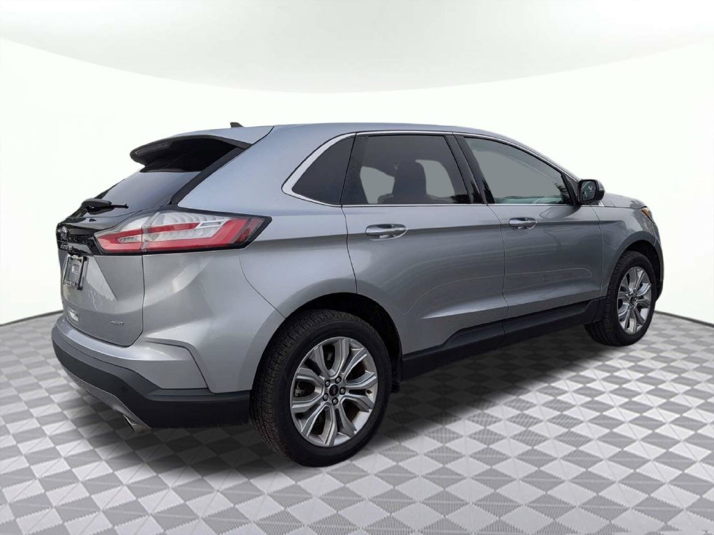 Certified 2024 Ford Edge Titanium AWD/4WD image 3