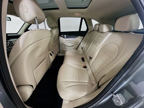 Used 2020 Mercedes-Benz GLC 300 4MATIC image 27