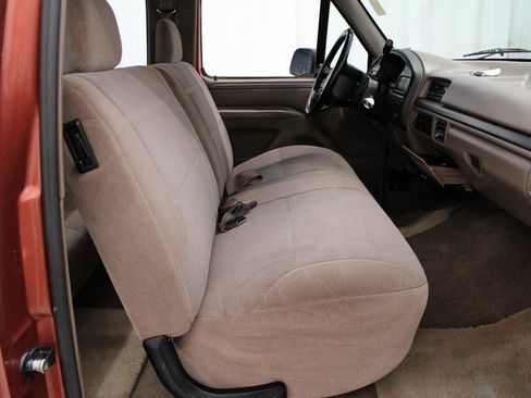 Used 1994 Ford F150 XL image 18