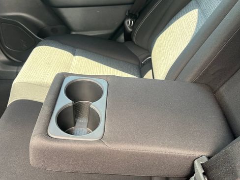 Used 2023 Nissan Rogue SV FWD image 17
