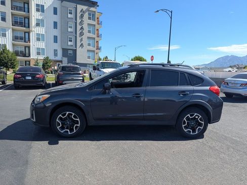 Used 2017 Subaru Crosstrek 2.0i Premium AWD/4WD image 8