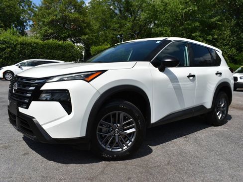 Used 2024 Nissan Rogue S AWD/4WD image 46