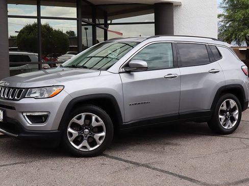 Used 2020 Jeep Compass Limited FWD image 3