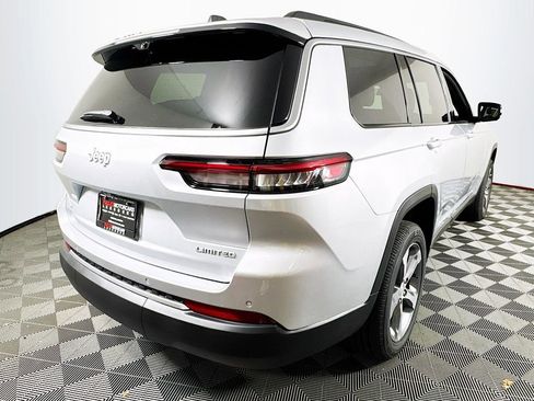 New 2026 Jeep Grand Cherokee L Limited w/ Luxury Tech Group II AWD/4WD image 7