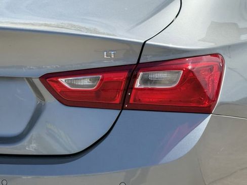 Used 2025 Chevrolet Malibu LT image 8