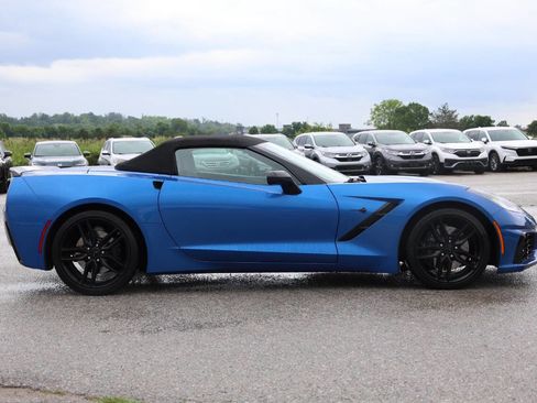 Used 2016 Chevrolet Corvette Stingray Convertible w/ 2LT Preferred Equipment Group RWD image 7