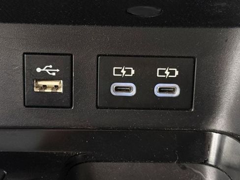 Used 2025 Toyota Camry LE image 22