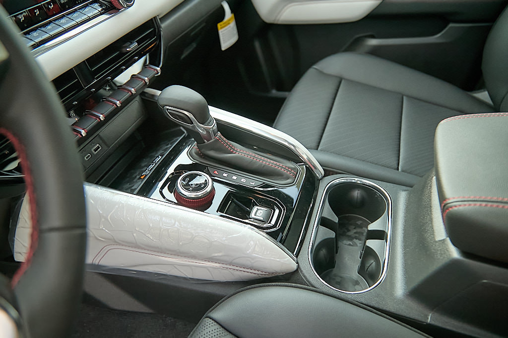 New 2026 GMC Canyon AT4X AWD/4WD image 32