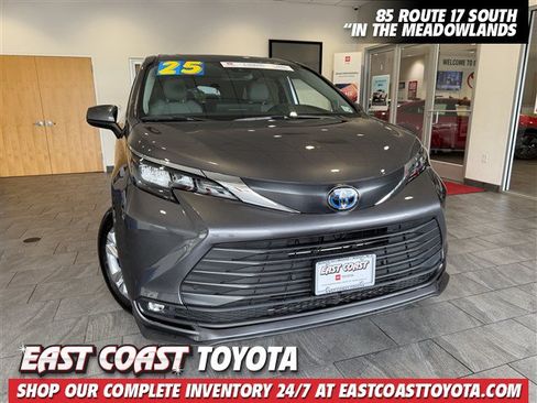 Certified 2025 Toyota Sienna XLE w/ XLE Plus Package AWD/4WD image 1