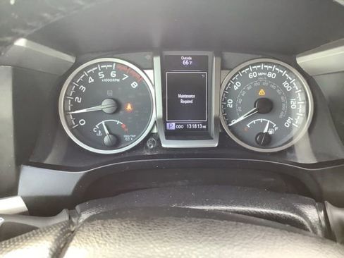 Used 2021 Toyota Tacoma SR5 w/ Technology Package AWD/4WD image 27