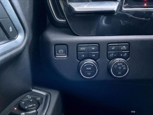 Used 2022 Chevrolet Silverado 1500 RST w/ RST All Star Premium Package AWD/4WD image 34