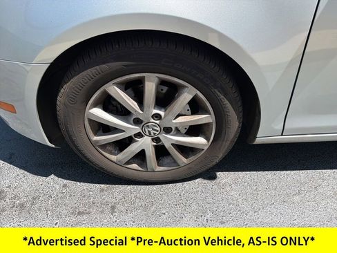 Used 2014 Volkswagen Jetta SE image 16