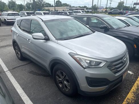 Used 2015 Hyundai Santa Fe Sport AWD/4WD image 2