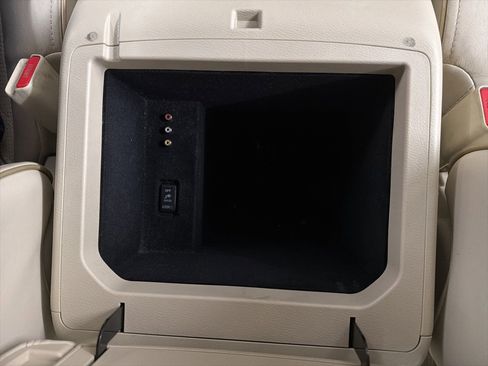 Used 2016 INFINITI QX80 Luxe w/ 22" Wheel Package image 30