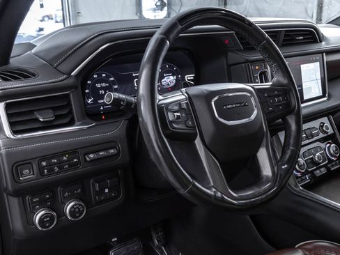 Used 2023 GMC Yukon XL Denali Ultimate AWD/4WD image 37