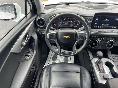 Used 2023 Chevrolet Blazer LT w/ LPO, Black Grille Bar Package image 12