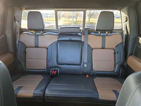 Used 2021 Chevrolet Silverado 1500 High Country image 27