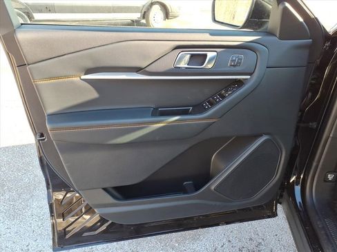 New 2026 Ford Explorer Tremor w/ Tremor Convenience Package image 18