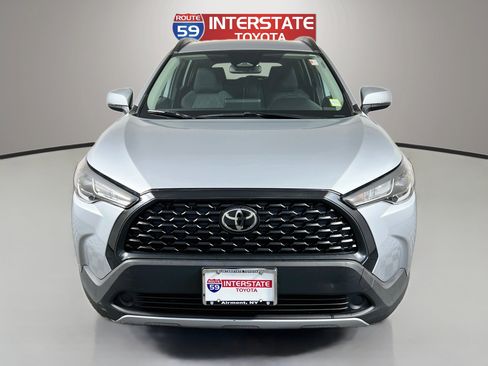 Certified 2024 Toyota Corolla Cross LE AWD/4WD image 2