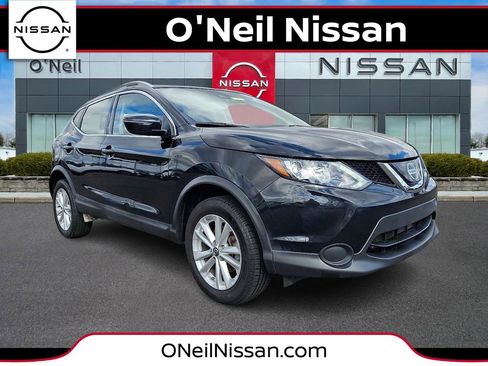 Used 2019 Nissan Rogue Sport SV image 1