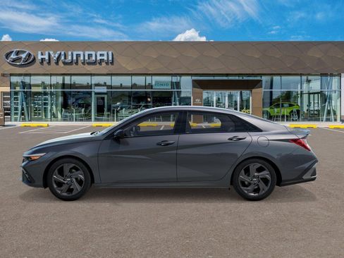 New 2026 Hyundai Elantra Sport image 3