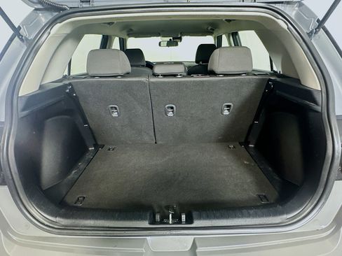Used 2021 Hyundai Venue SE FWD image 28