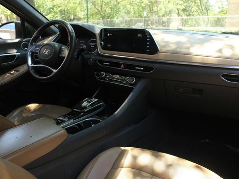 Used 2020 Hyundai Sonata Limited FWD image 26