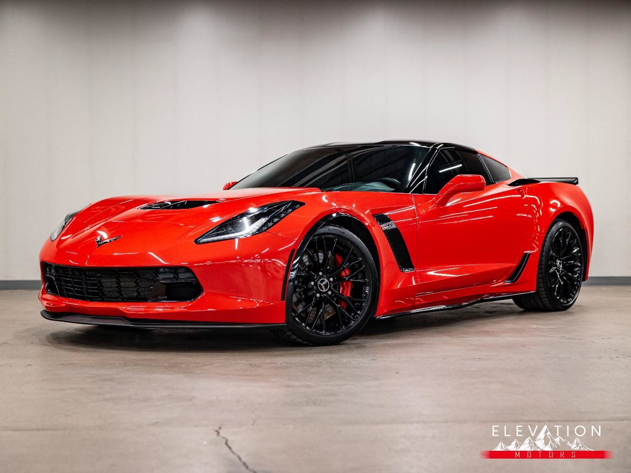 Used 2015 Chevrolet Corvette Z06 w/ 3LZ Preferred Equipment Group RWD image 20